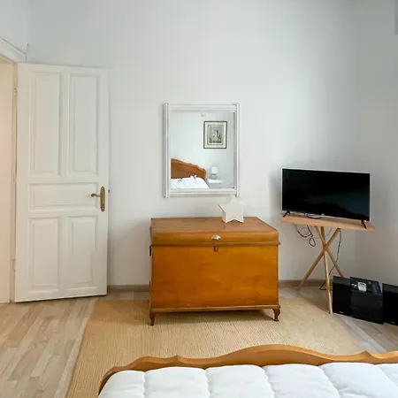 Bright & Spacious Apartment Near City Center. Thessaloniki Exterior photo